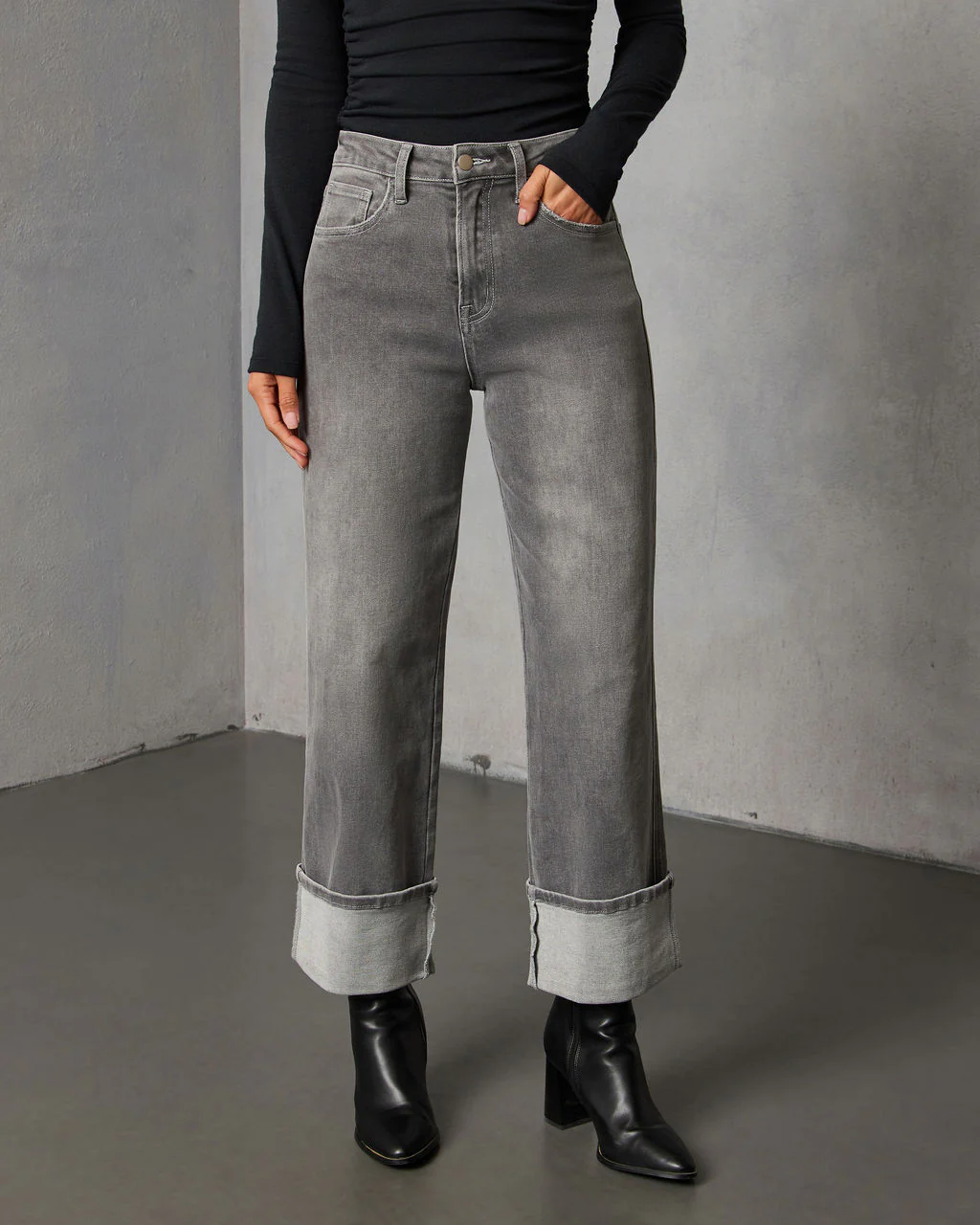 Amiri Super Stretch High Rise Straight Jeans - Image 5