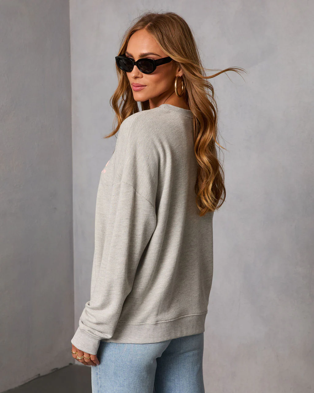 Amour In Motion Graphic Sweatshirt - Image 4