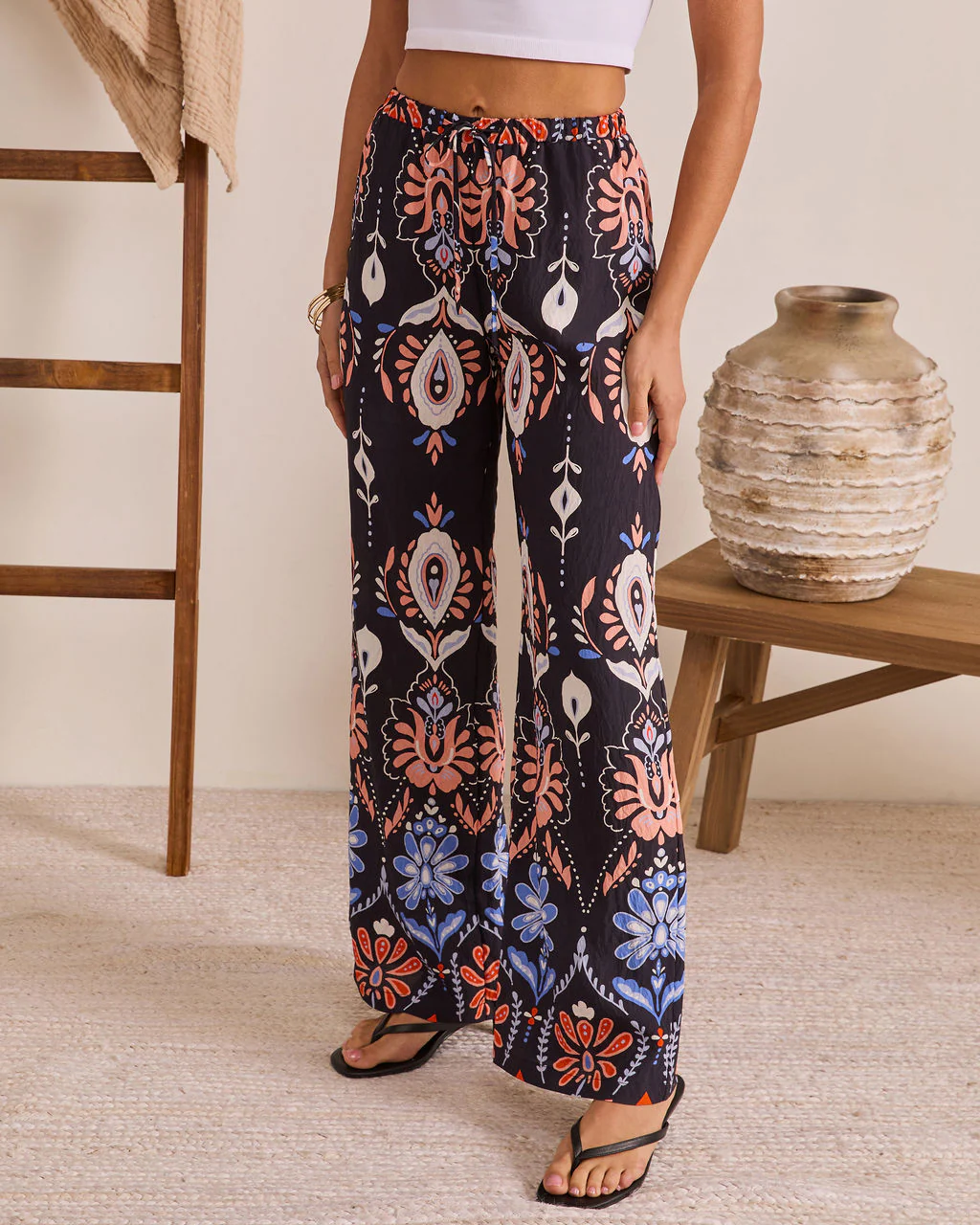 Capri Daydream Abstract Print Pants - Image 3