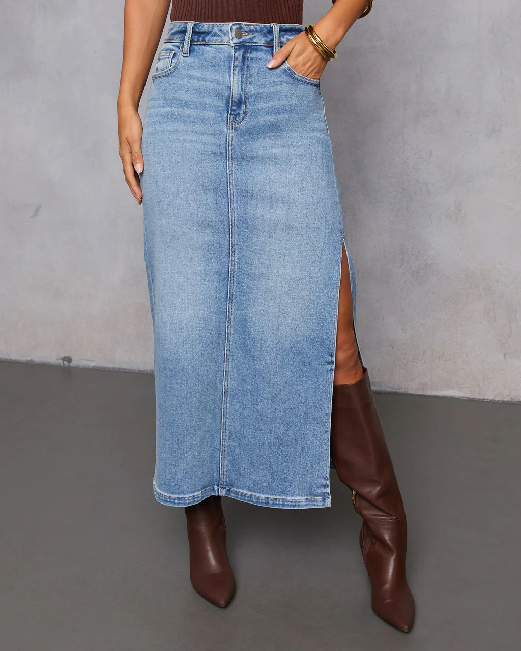 Chic Side Slit Denim Midi Skirt - Image 6