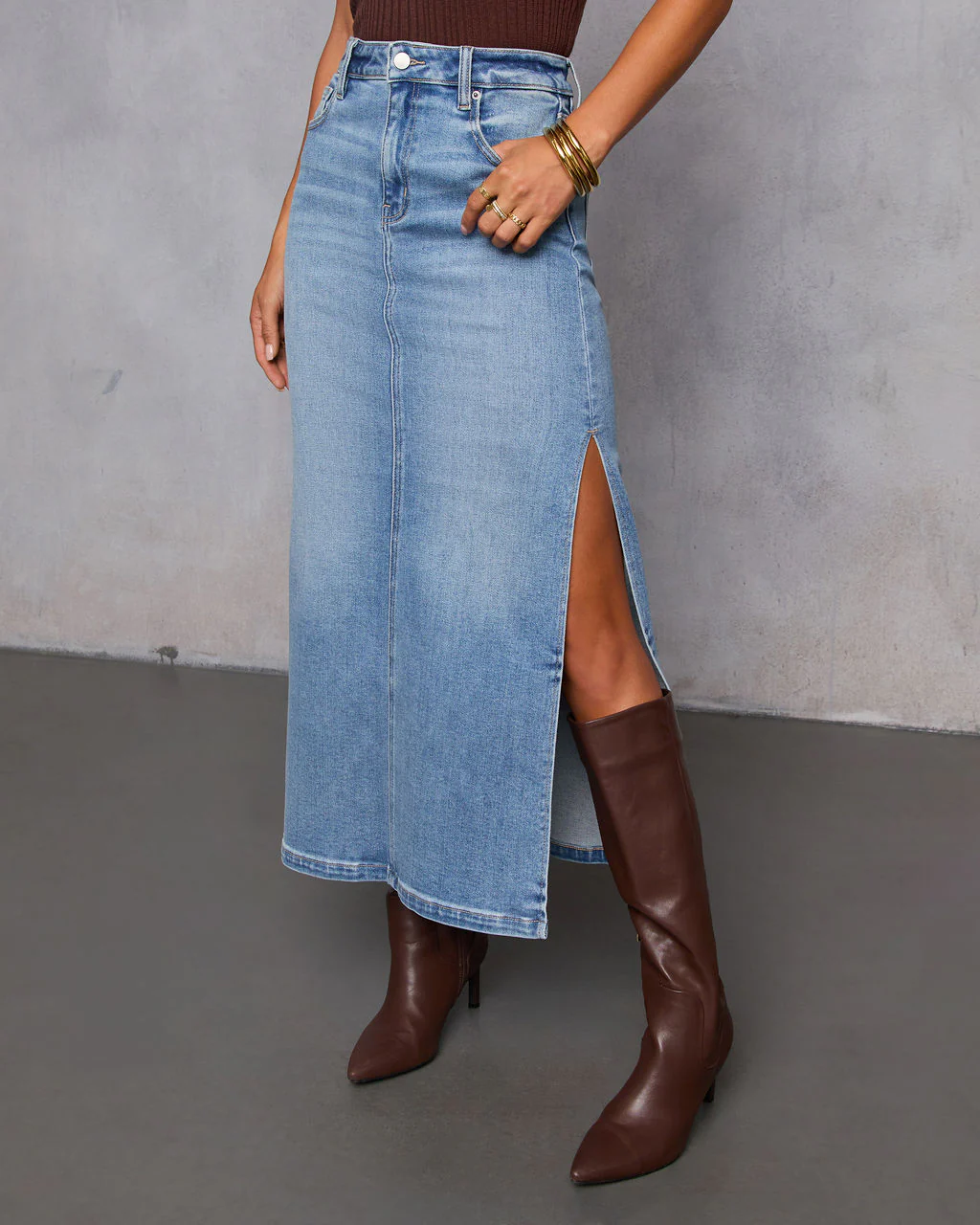 Chic Side Slit Denim Midi Skirt - Image 7
