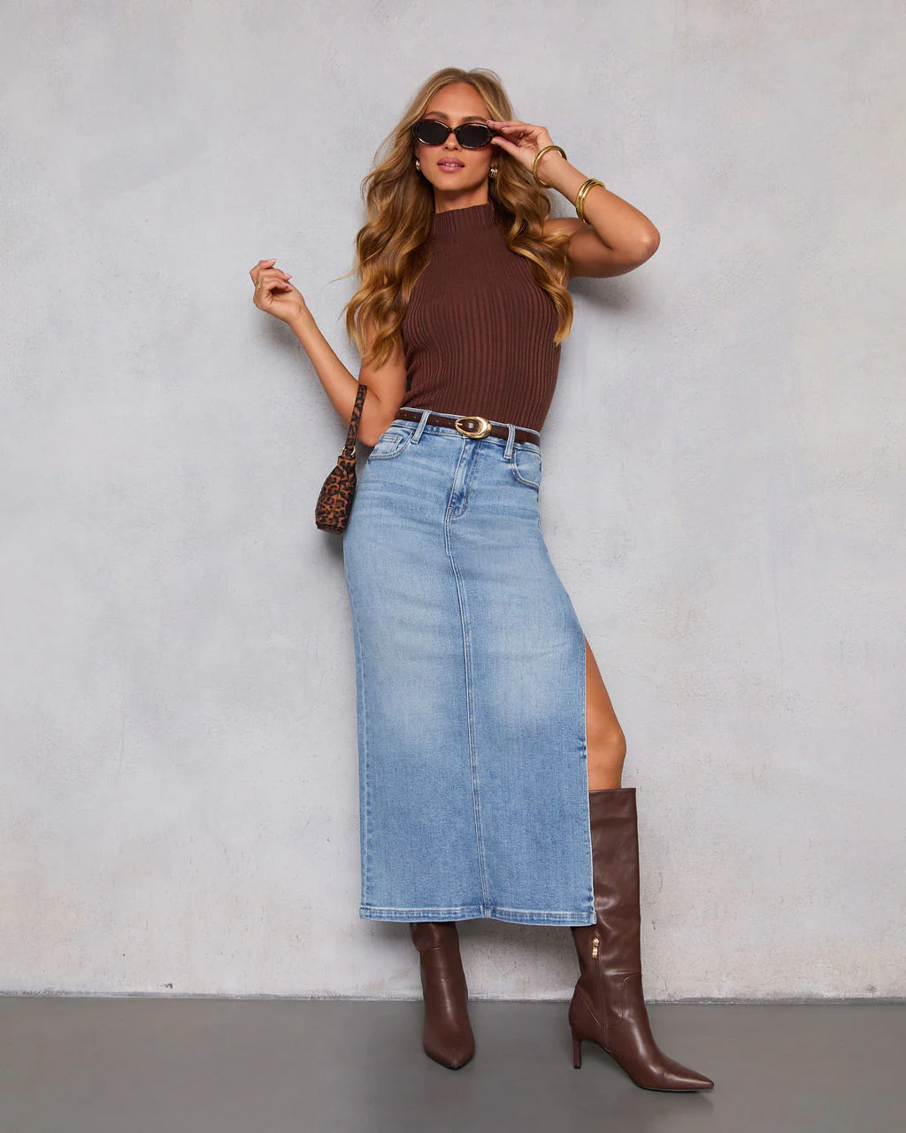 Chic Side Slit Denim Midi Skirt - Image 9