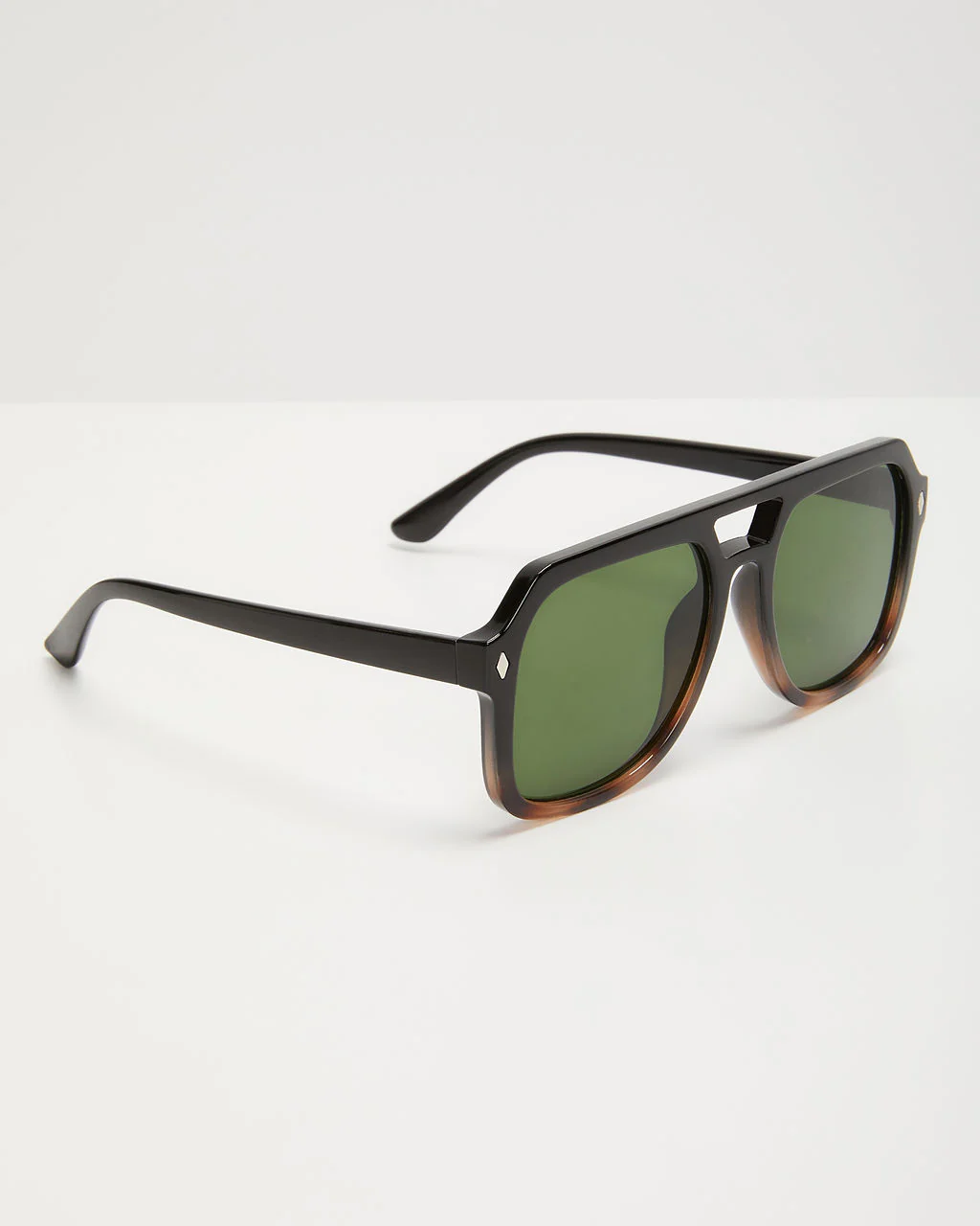 City Slicker Aviator Sunglasses - Image 4