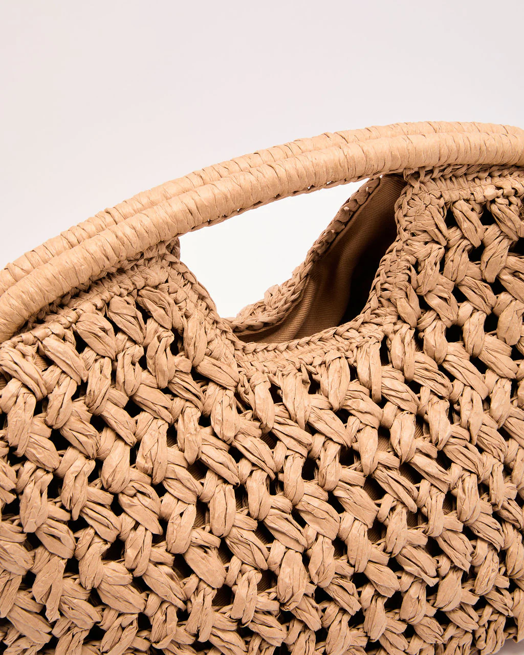 Coastal Getaway Woven Straw Pouch Clutch - Image 6