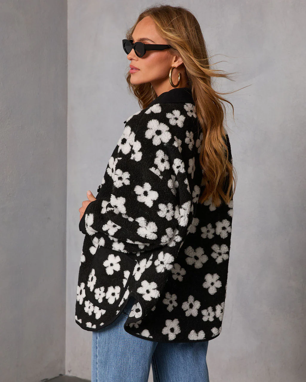 Cozy Blooms Floral Print Sherpa Jacket - Image 4