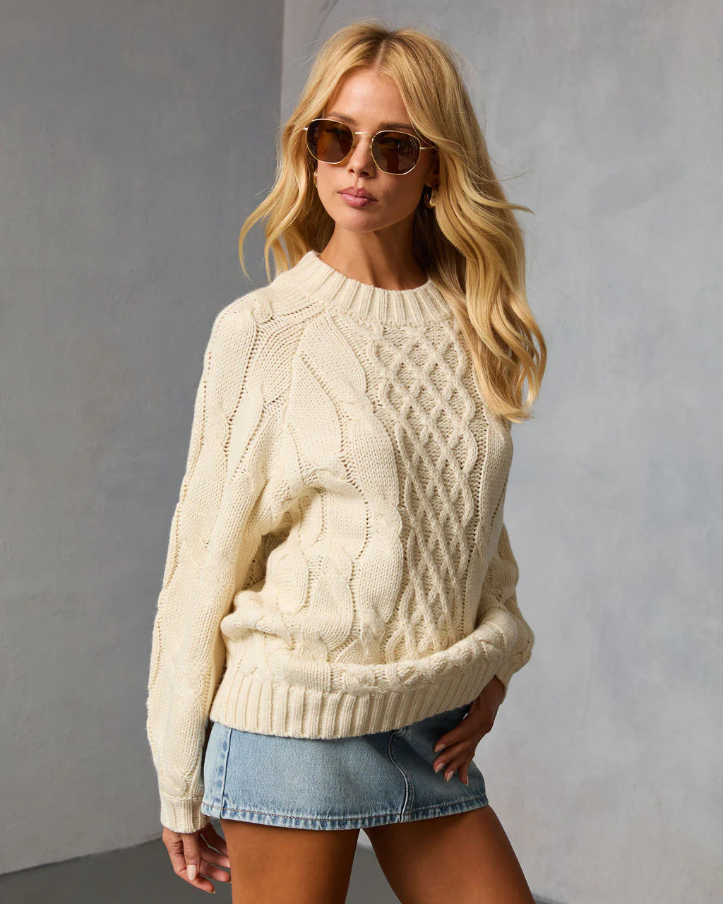 Cozy Crest Oversized Cable Knit Sweater - Image 3