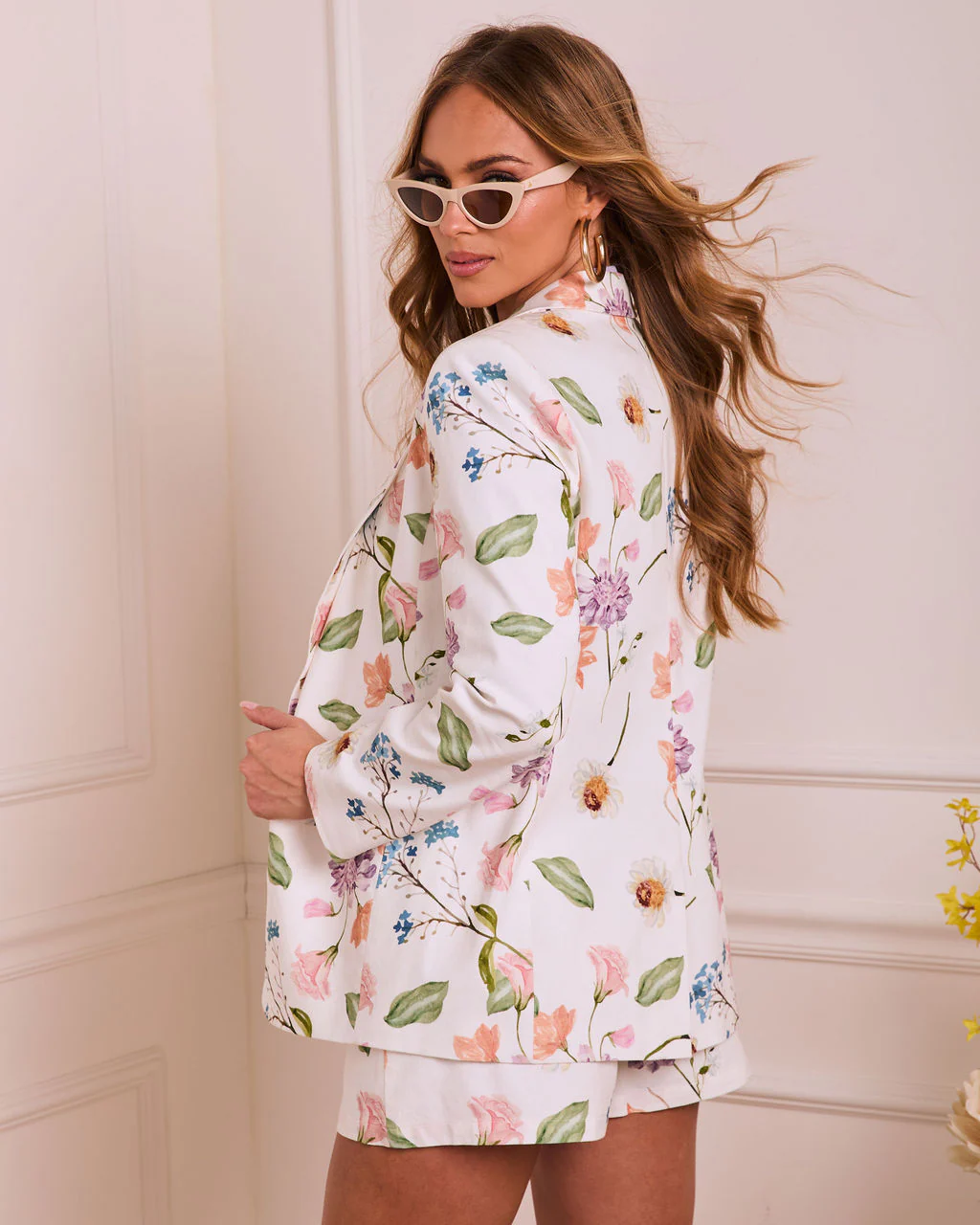 Daisy Weekend Floral Linen Blazer - Image 4