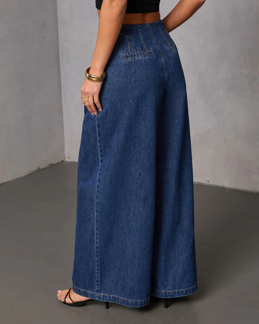 Easy Classic Stretch High Rise Wide Leg Jeans - Image 4