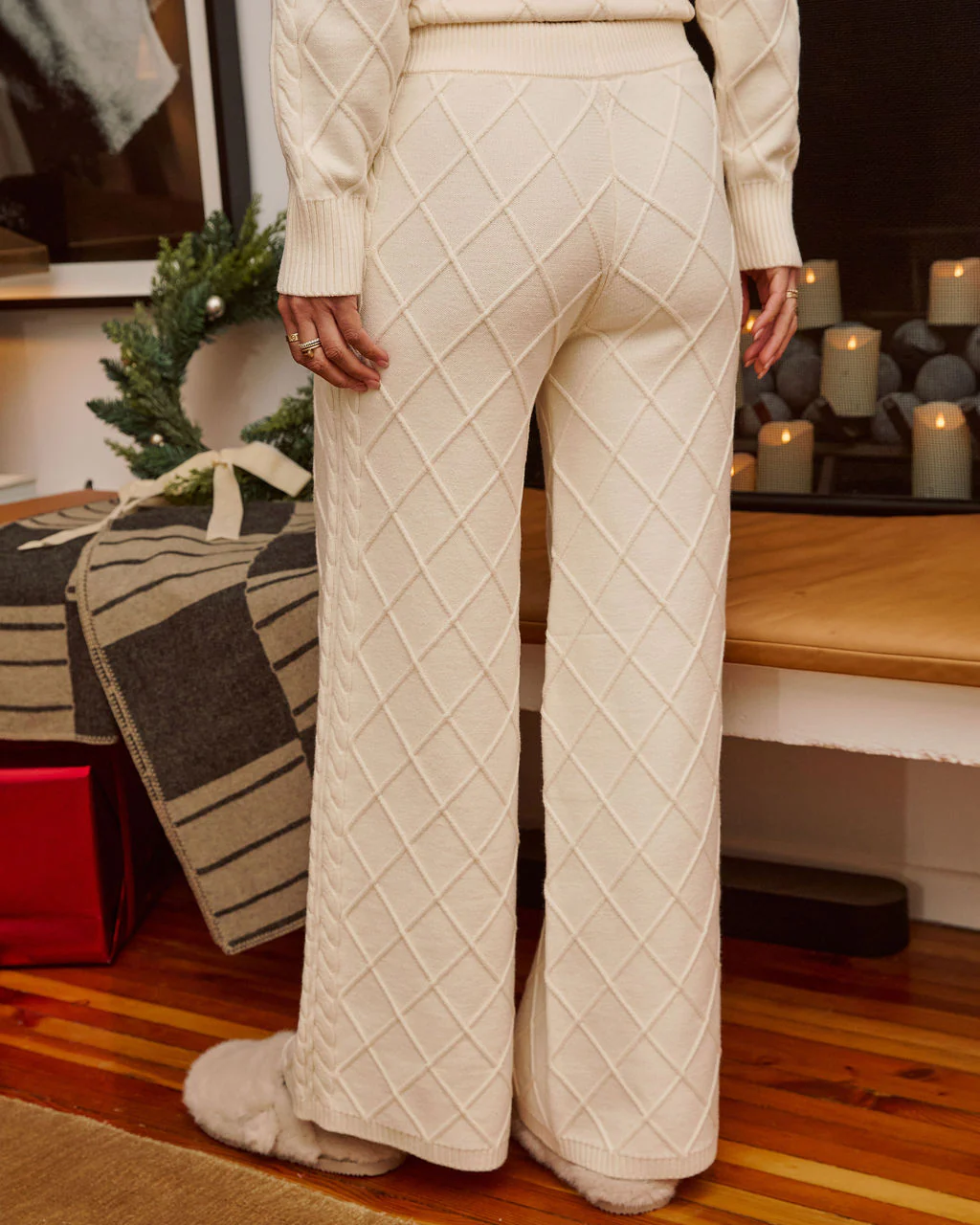 Eliah Knit Diamond Pattern Wide Leg Pants - Image 4