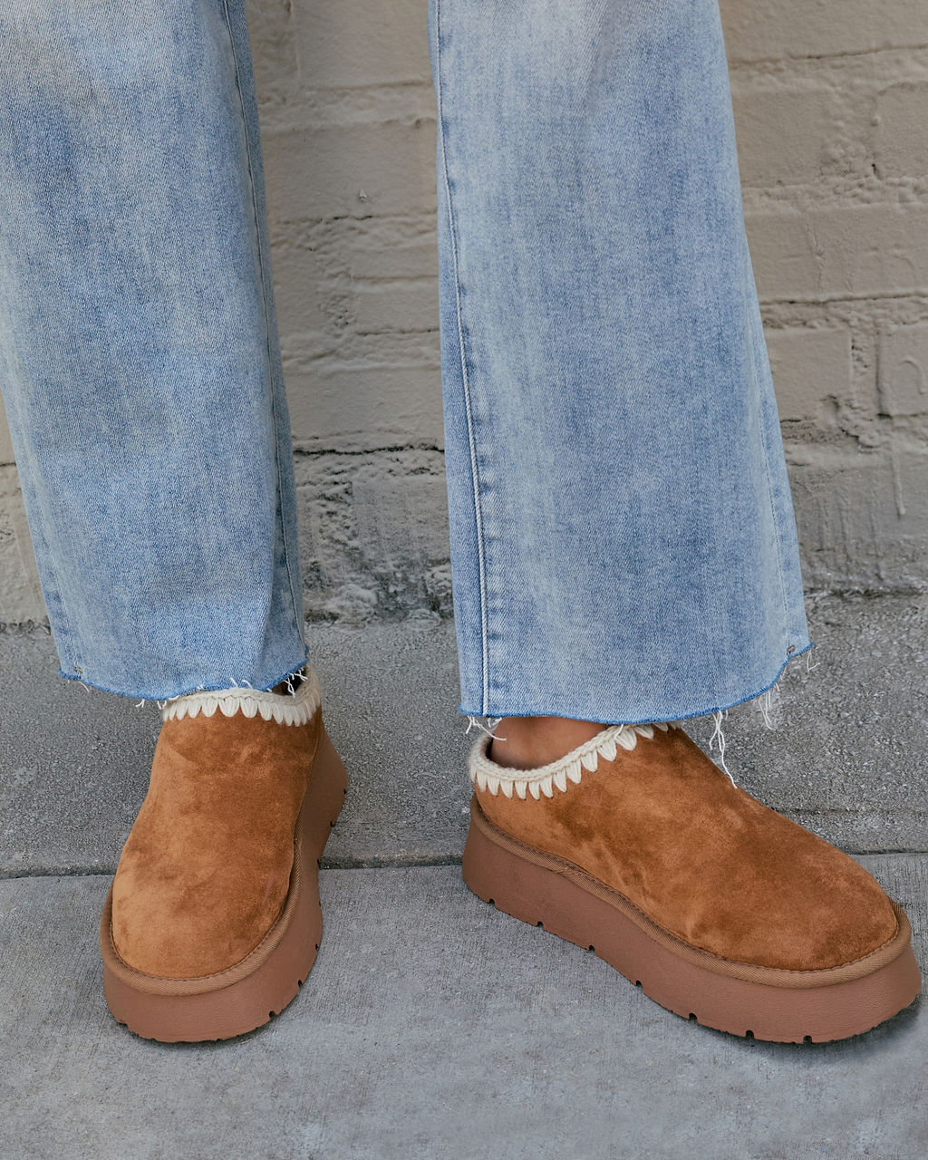Emberlane Embroidered Platform Mules - Image 7
