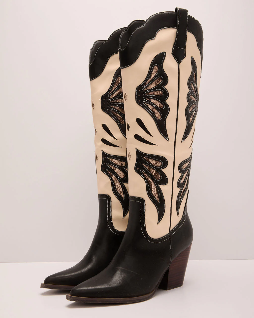 Flutter Daze Butterfly Design Western Boots - Image 2