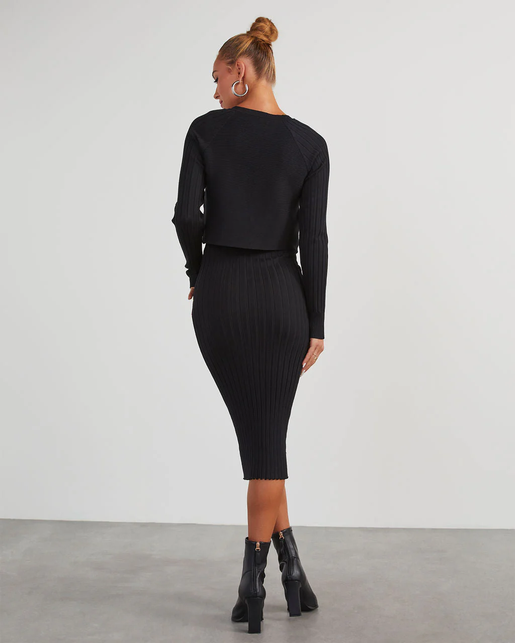 Full Of Surprises Ribbed Knit Midi Dress - Image 9