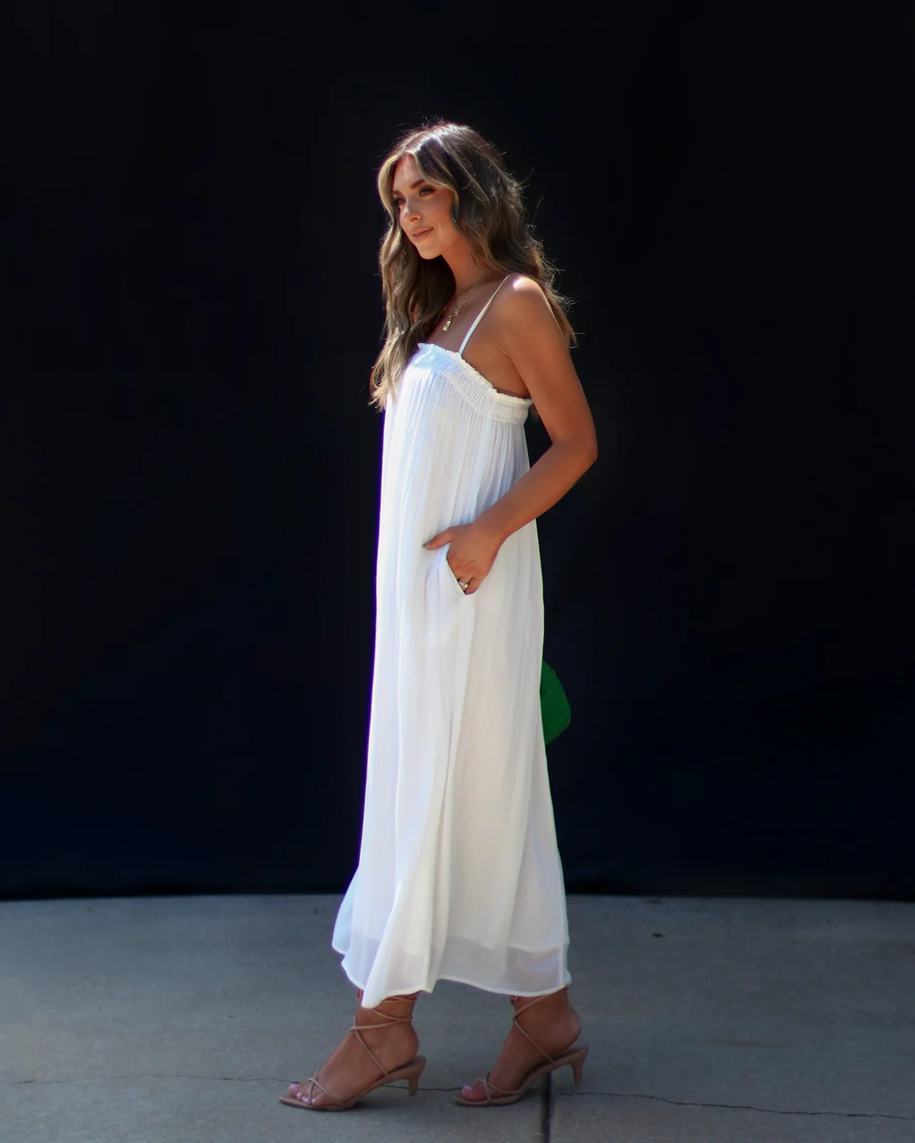 Gracia Everyday Sleeveless Pocketed Midi Dress - Image 4