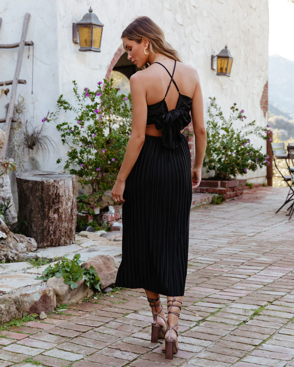 Hollywood Dreams Pleated Tie Back Midi Dress - Image 32