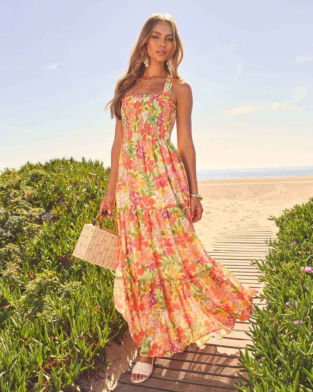 Island Light Embellished Straw Basket Tote - Image 6