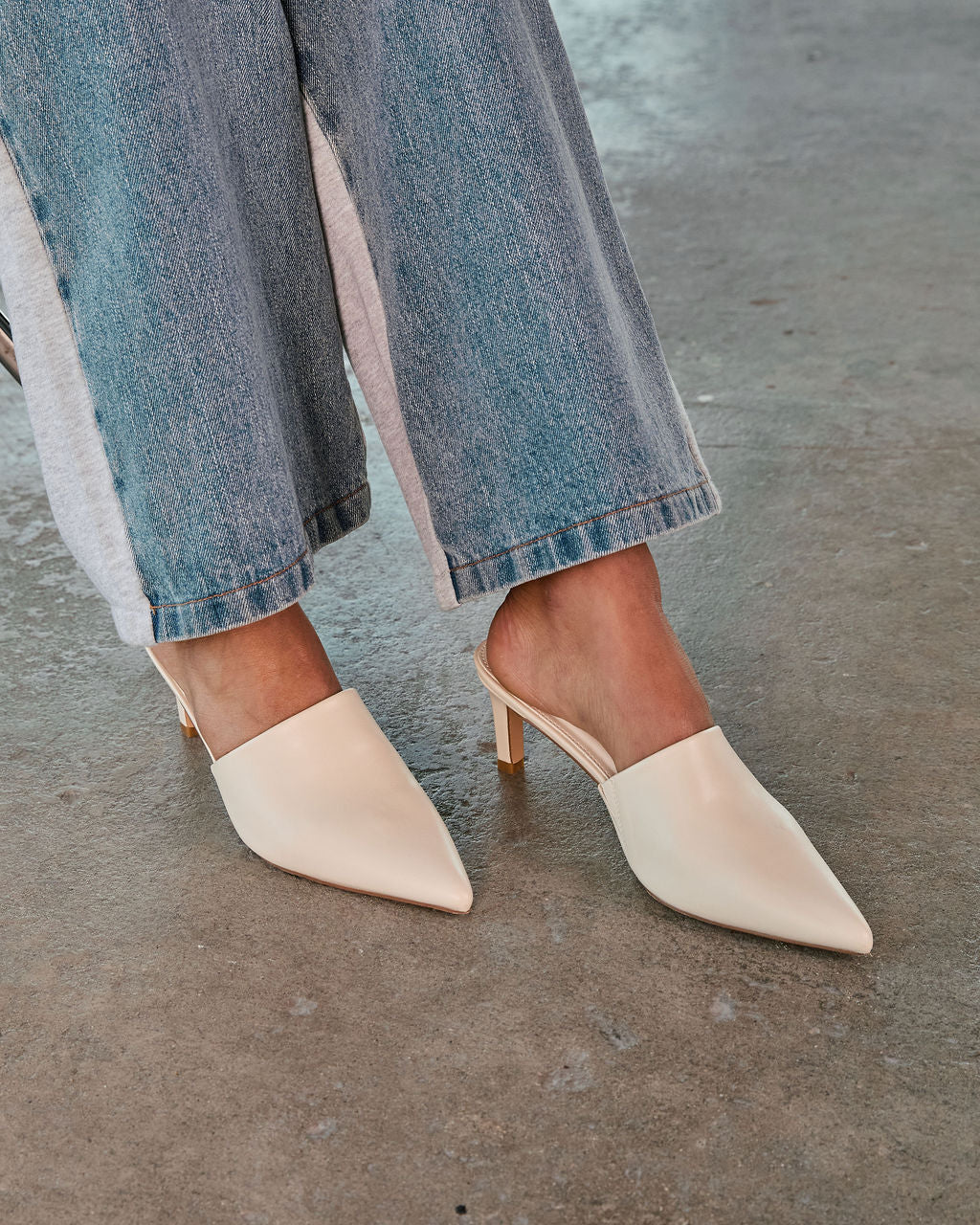 Katria Pointed Toe Heeled Mules - Image 6