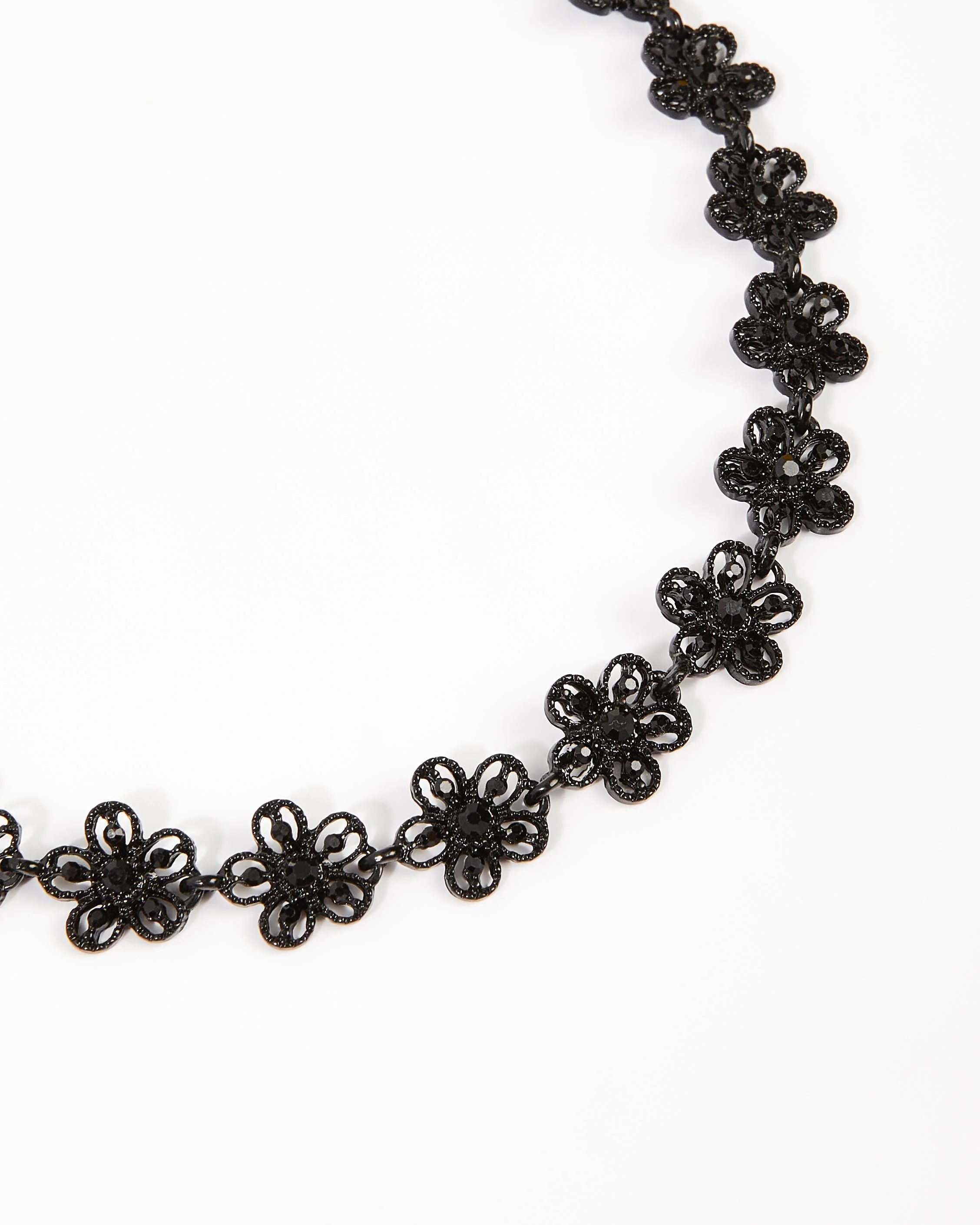 Kelis Floral Choker - Image 4