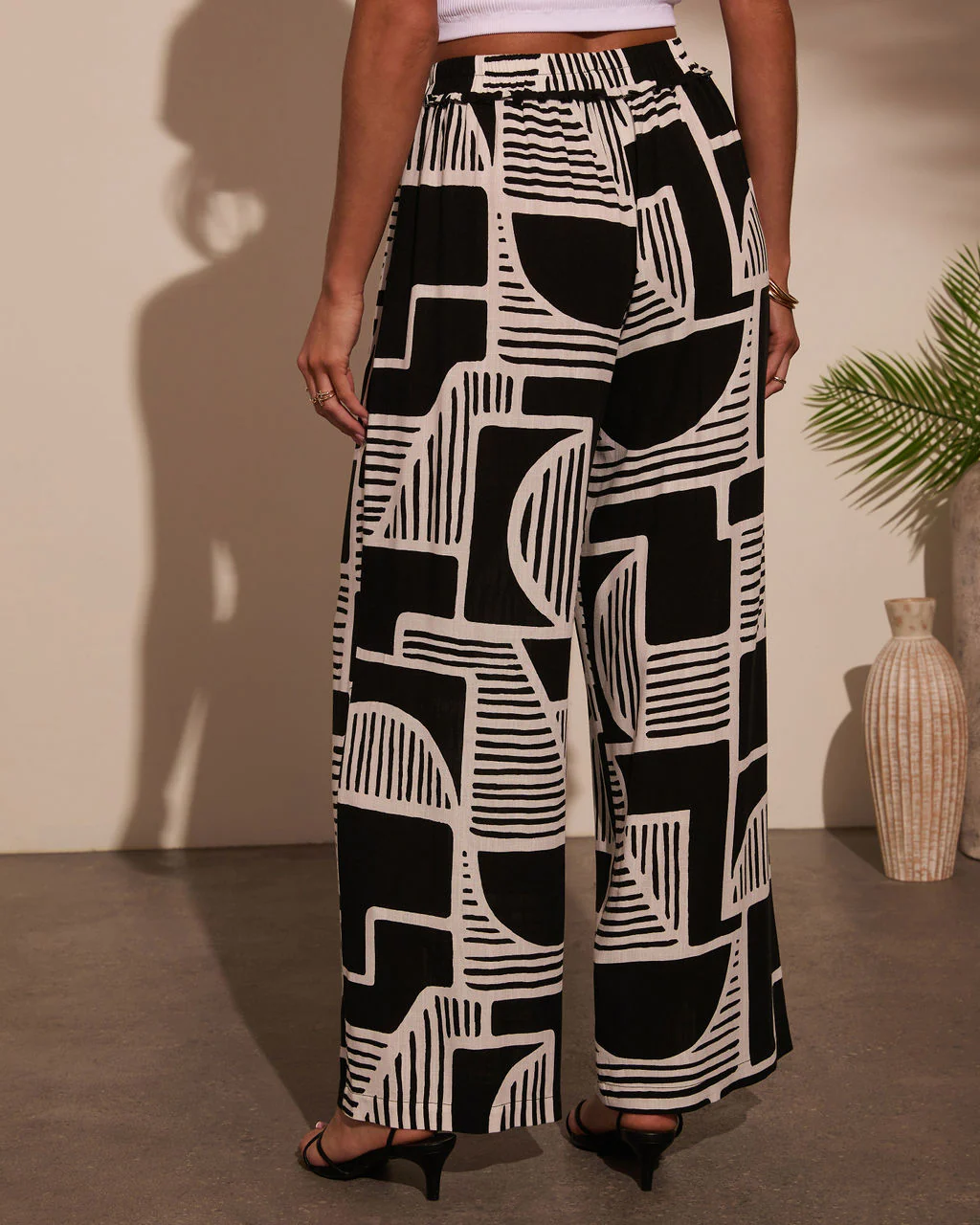 Kelso Abstract Print Pants - Image 4