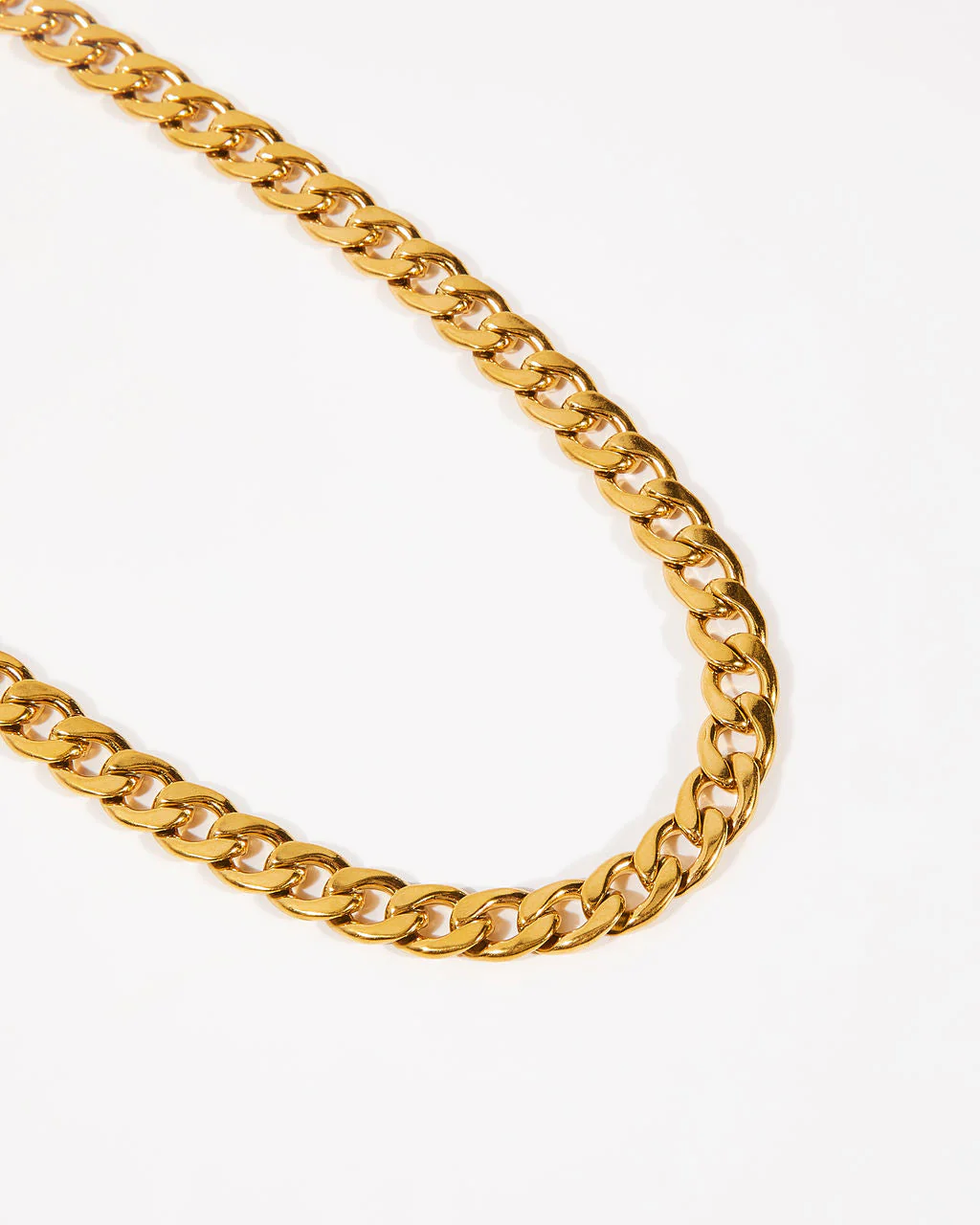 Knox Curb Chain Necklace - Image 3