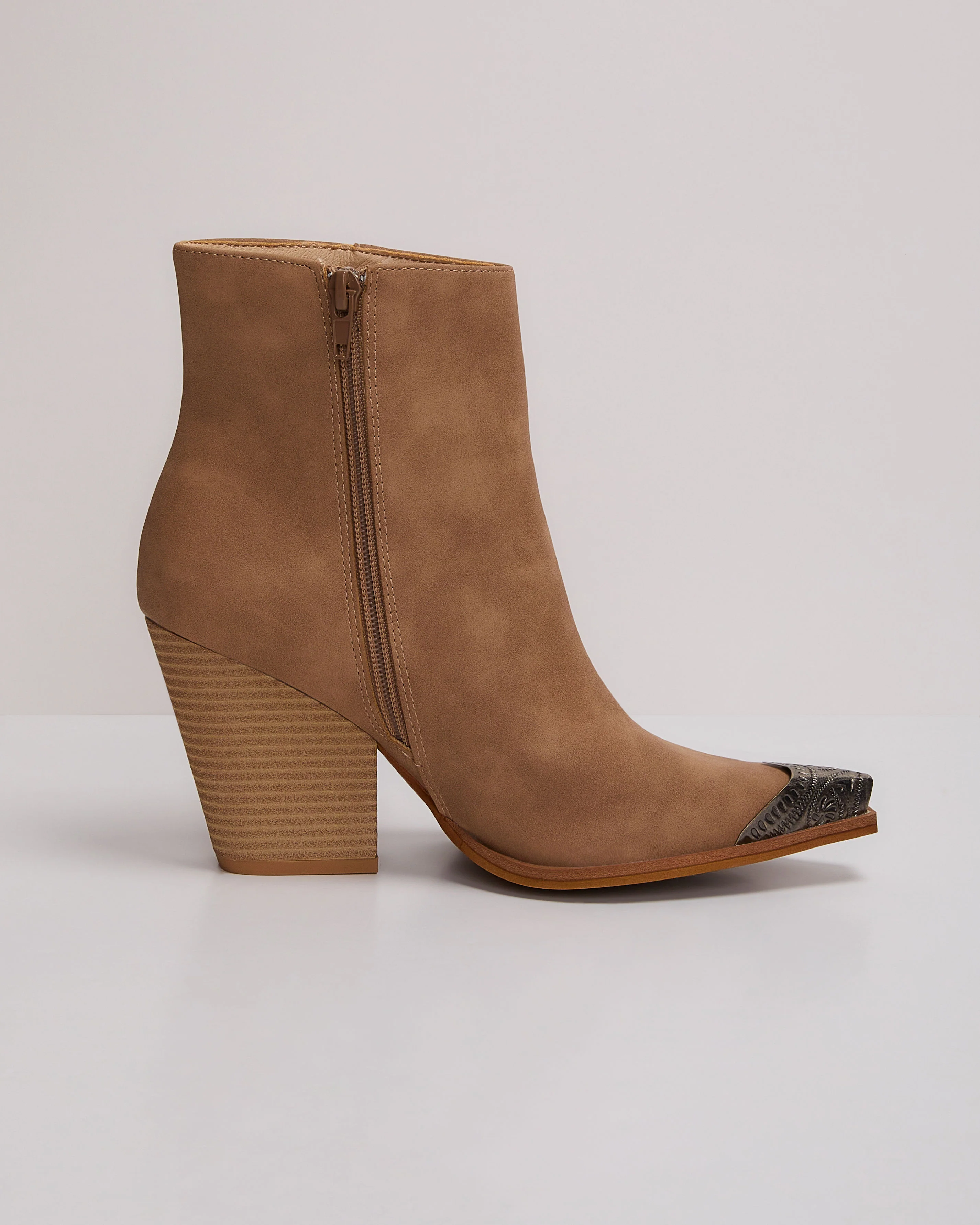 Lanor Classic Western Bootie - Image 4