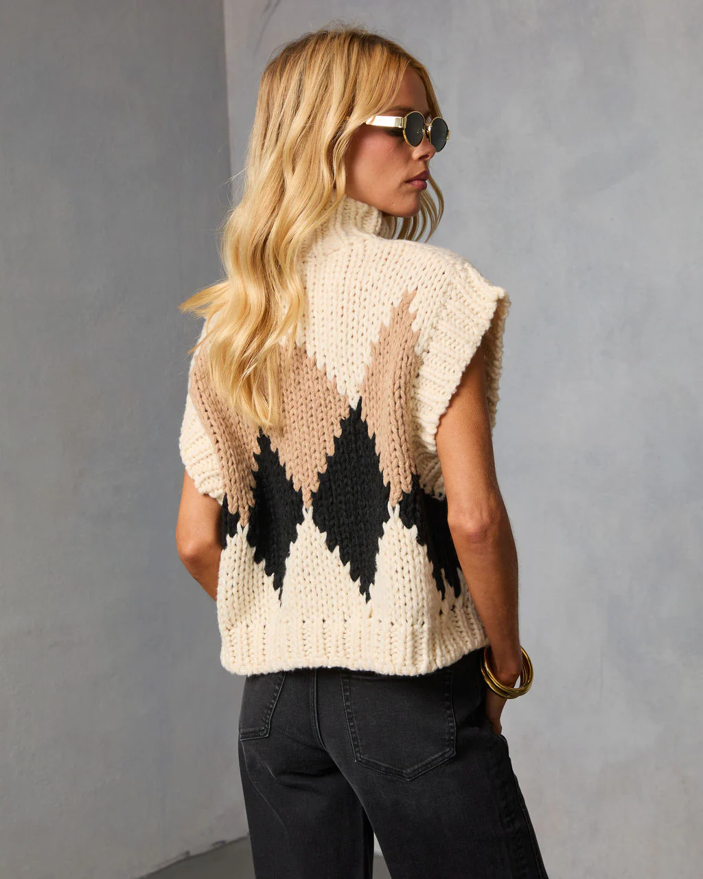 Levvey Turtleneck Aryle Print Sweater - Image 4