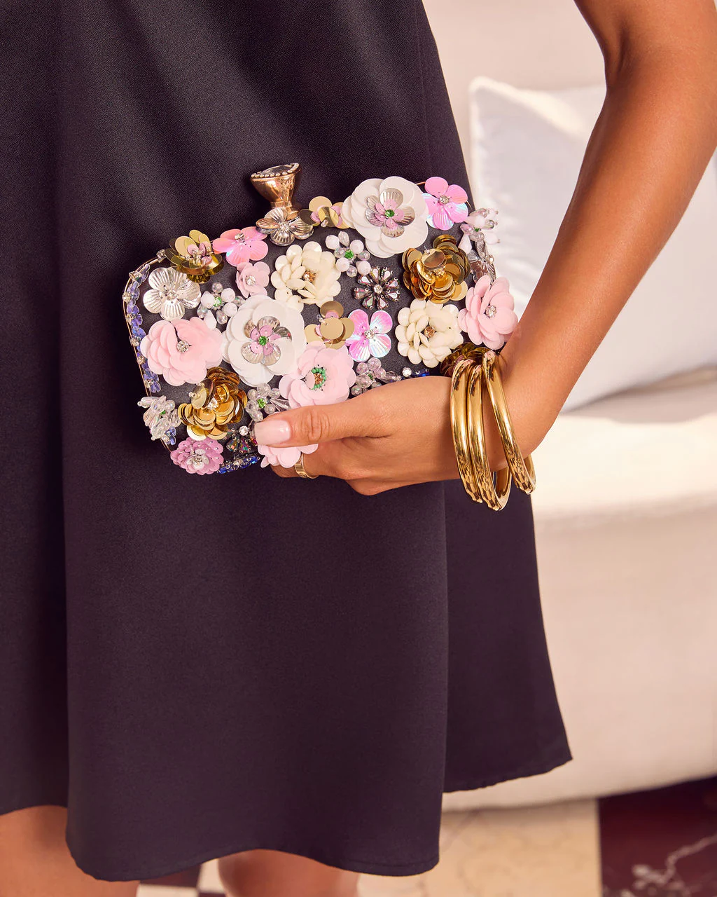 Like Wildflowers Floral Embroidered Clutch - Image 6