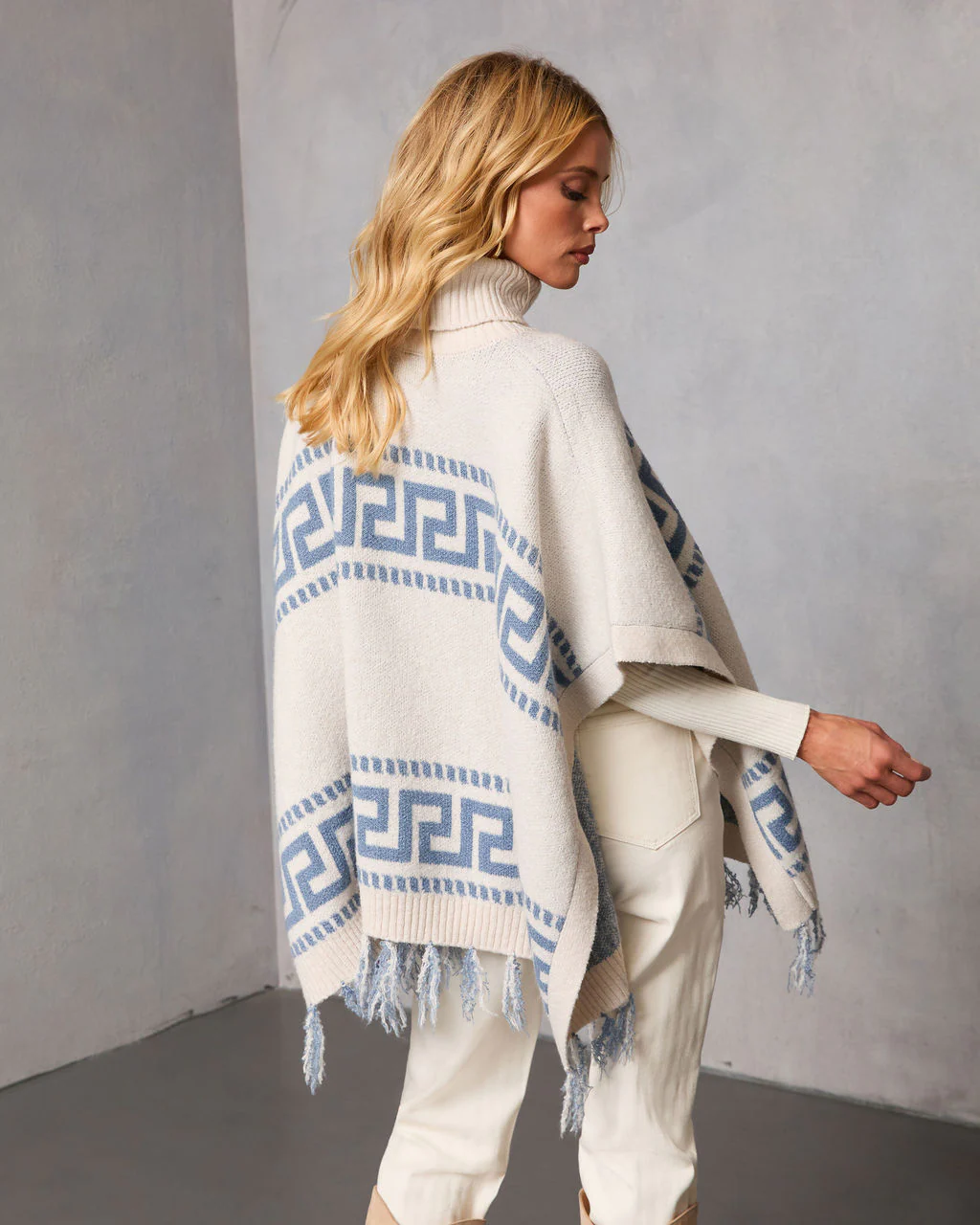 Maly Abstract Fringe Trim Poncho Sweater - Image 4