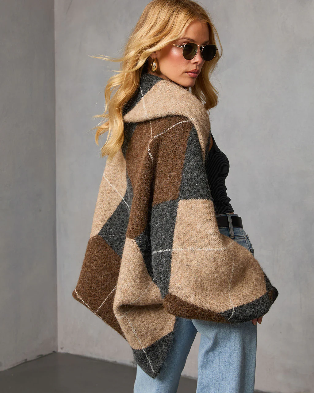 Marenne Cropped Argyle Print Cardigan - Image 4