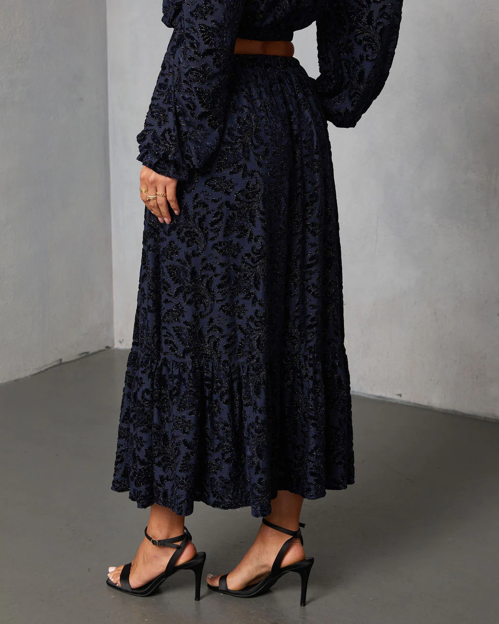 Miriza Flocked Mesh Velvet Midi Skirt - Image 4
