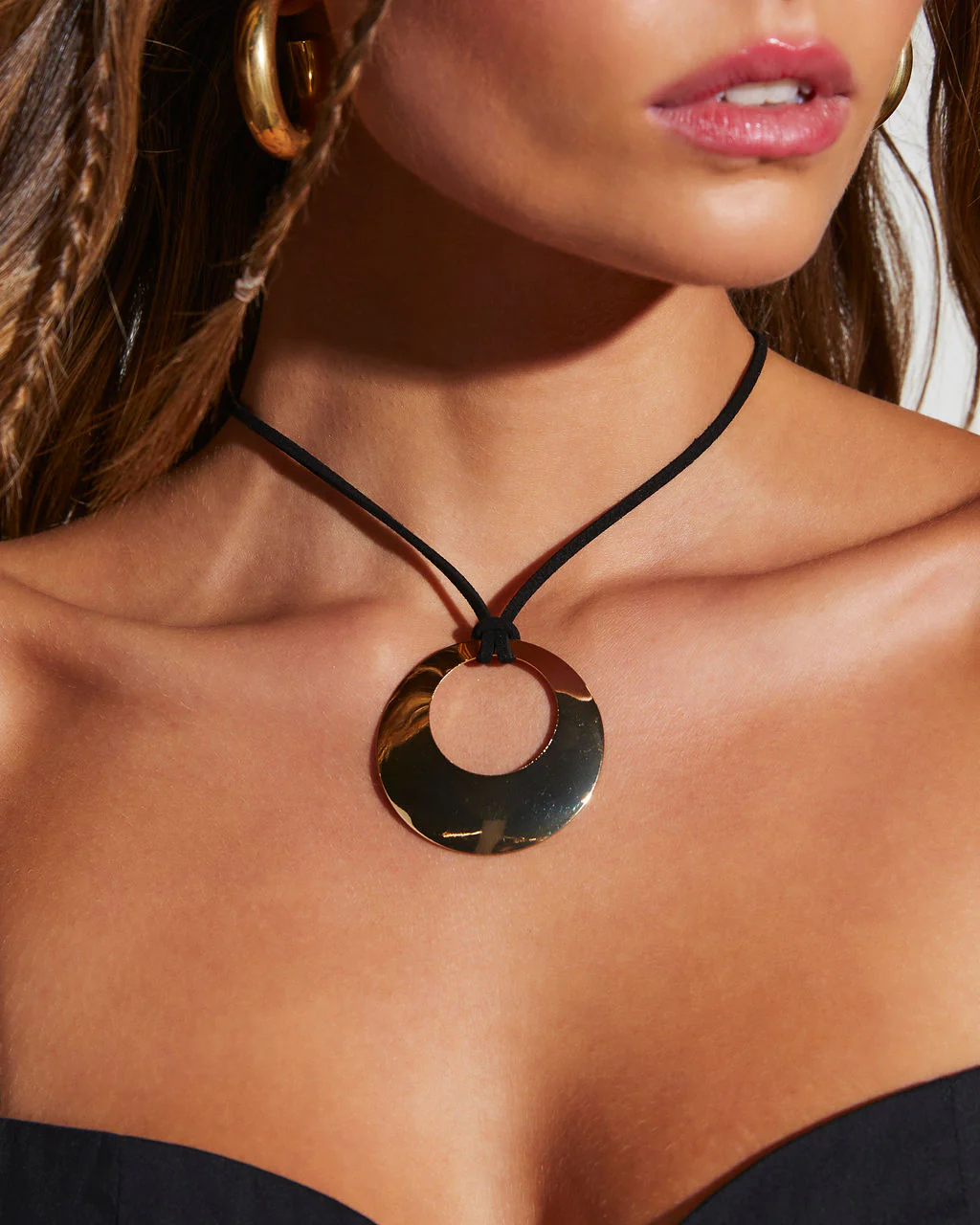 Neptune Medallion Necklace - Image 3