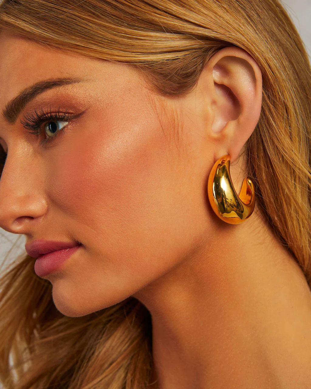 Night Life Crescent Moon Hoop Earrings - Image 5