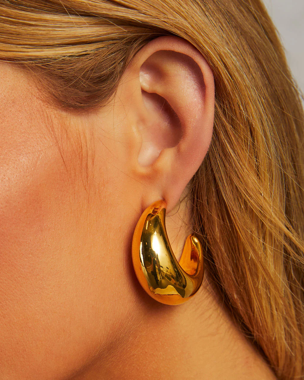 Night Life Crescent Moon Hoop Earrings - Image 7