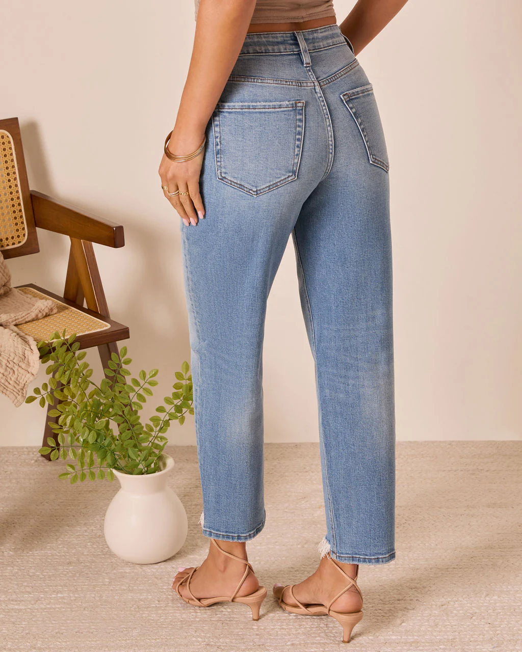Outlaw Stretch High Rise Barrel Jean - Image 4