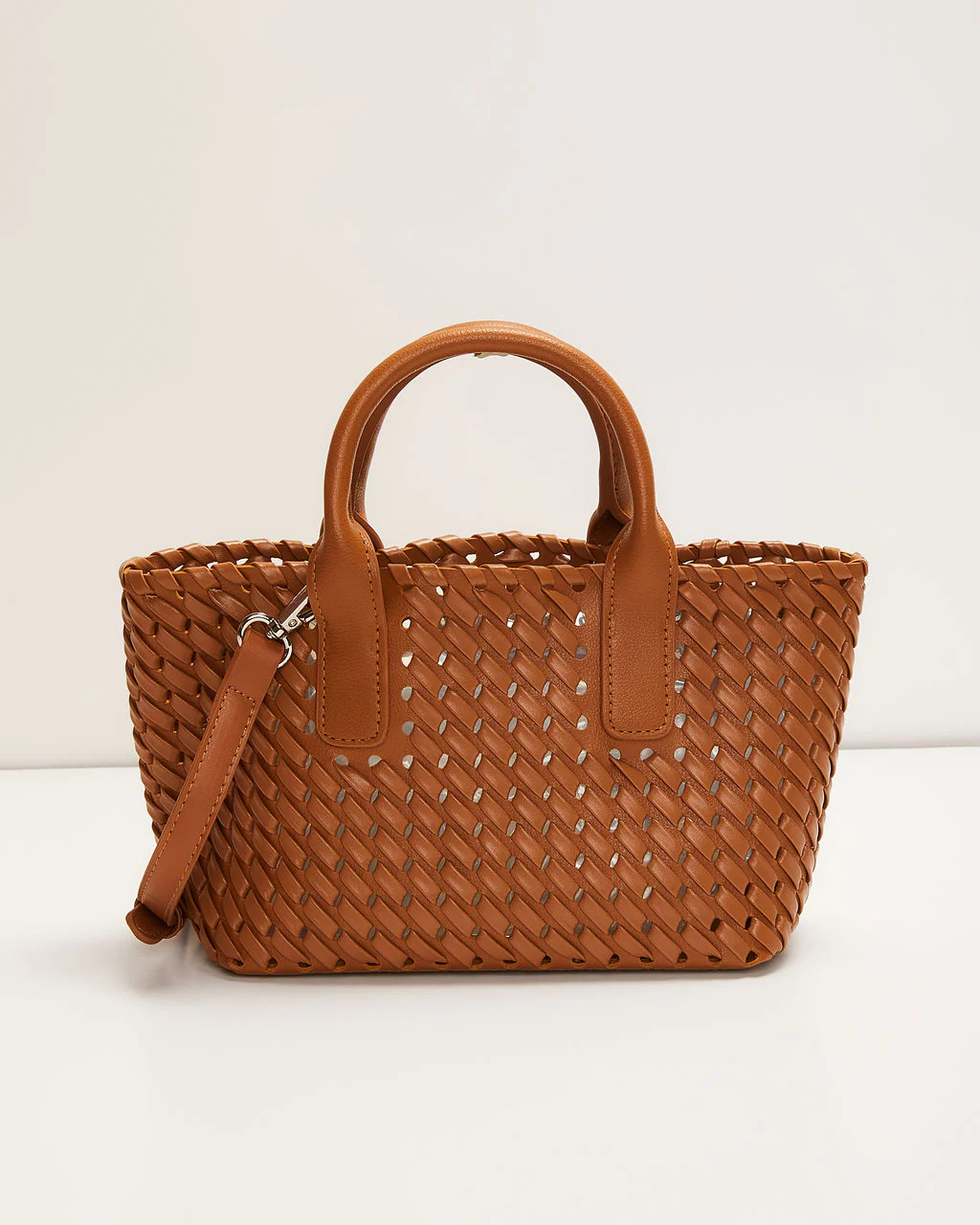 Picnic Date Woven Top Handle Tote Bag - Image 6
