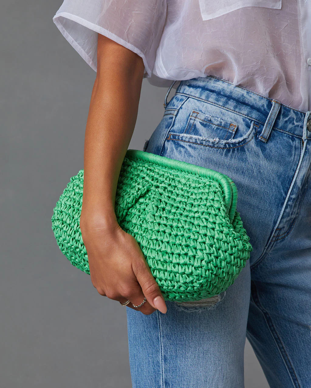 Poolside Straw Pouch Clutch - Image 9