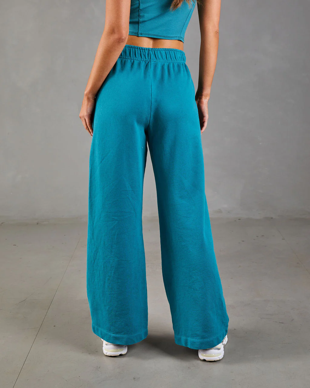 Refined Form Mid Rise Sweatpants - Image 4
