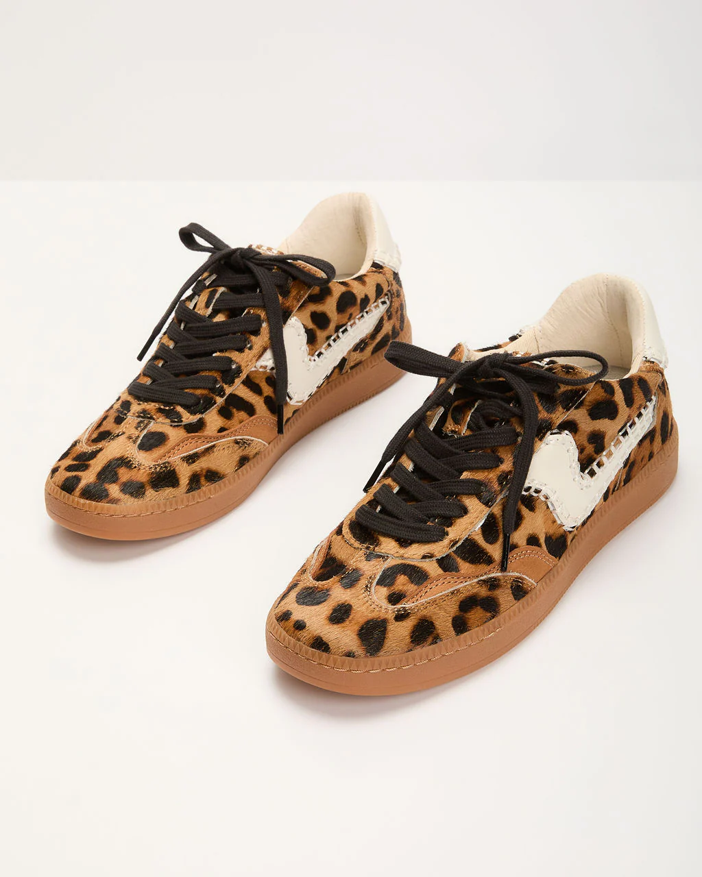 Right Catch Sneakers - Image 16