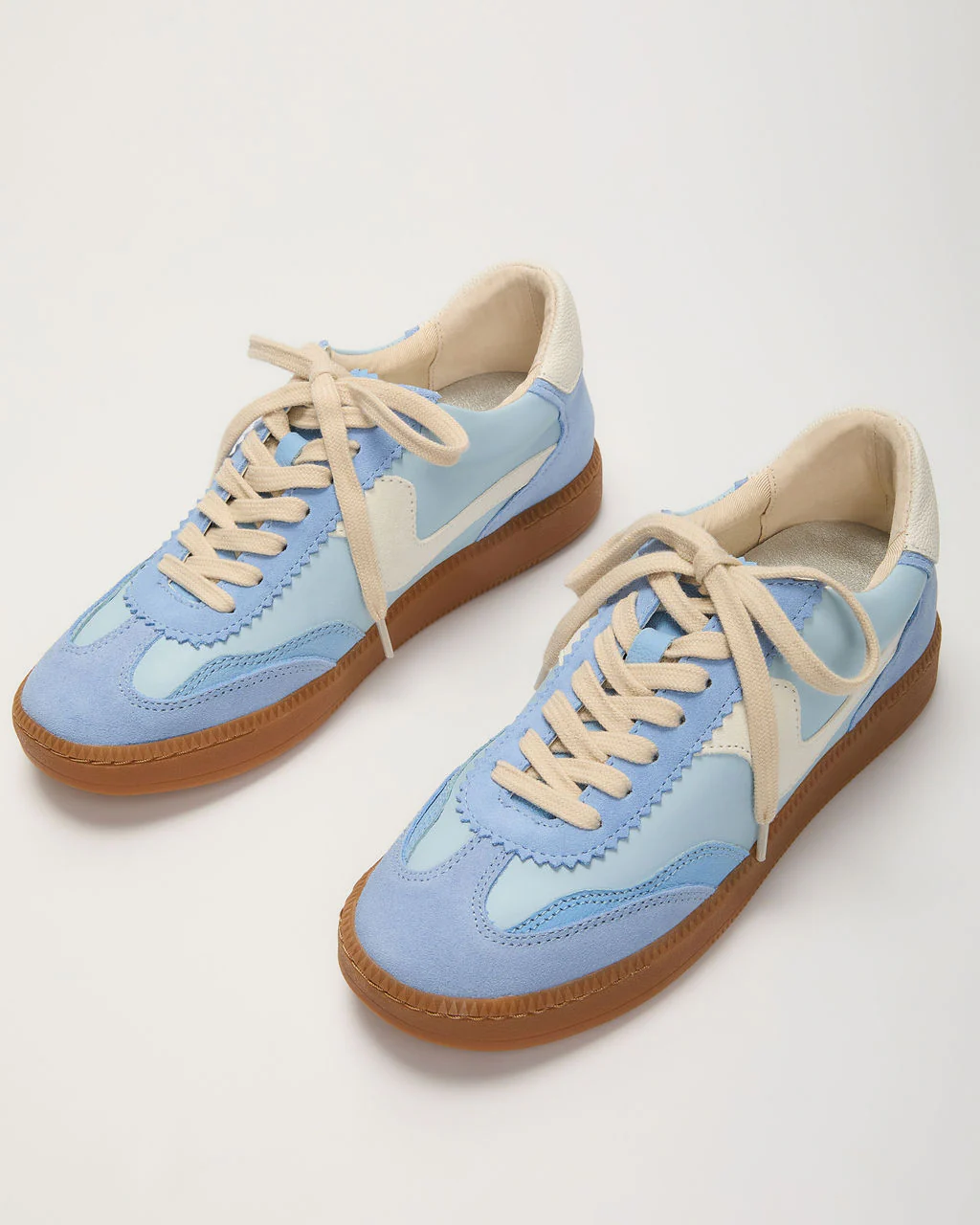 Right Catch Sneakers - Image 2