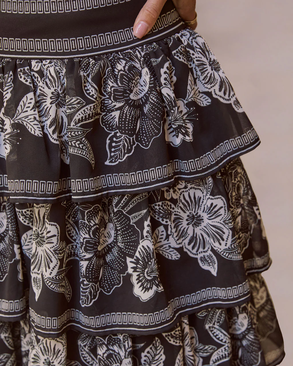 Ruelle Printed Tiered Maxi Skirt - Image 6