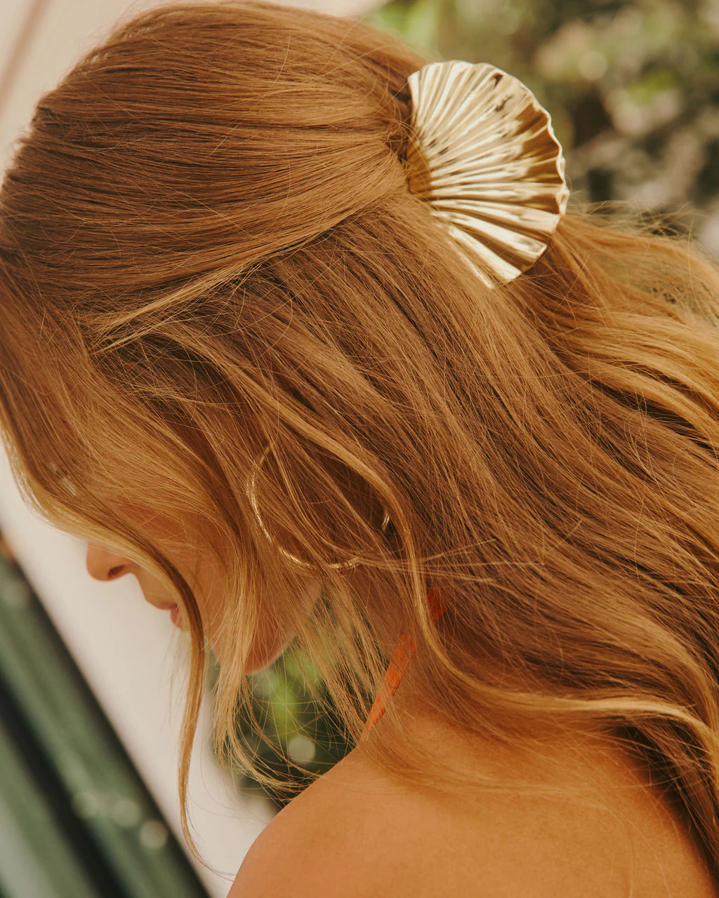 Sallie Seashell Hair Clip - Image 4
