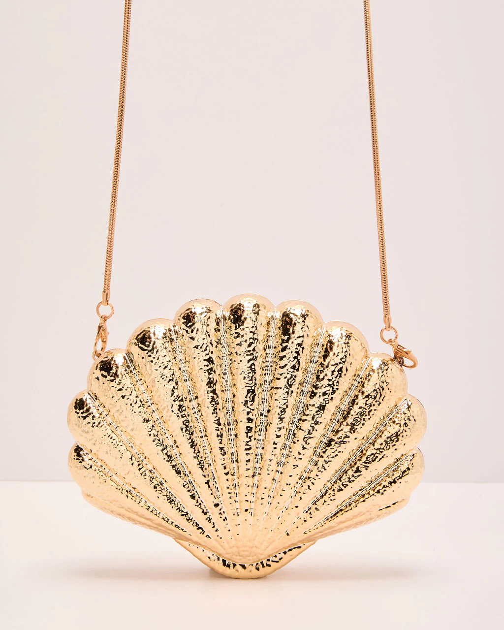 Seaside Charm Seashell Clutch - Image 3