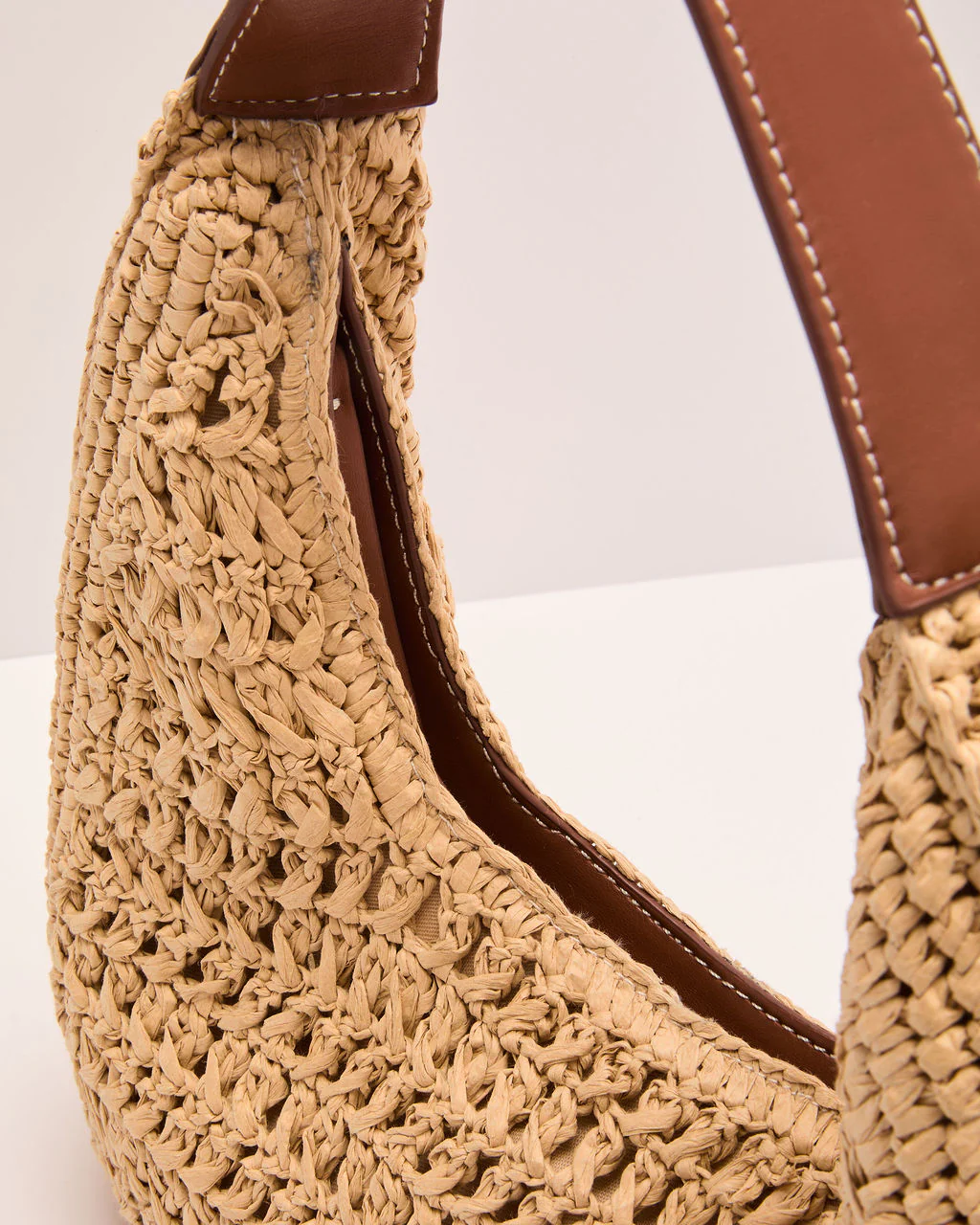 Seaside Sculpt Woven Crochet Straw Bag - Image 6