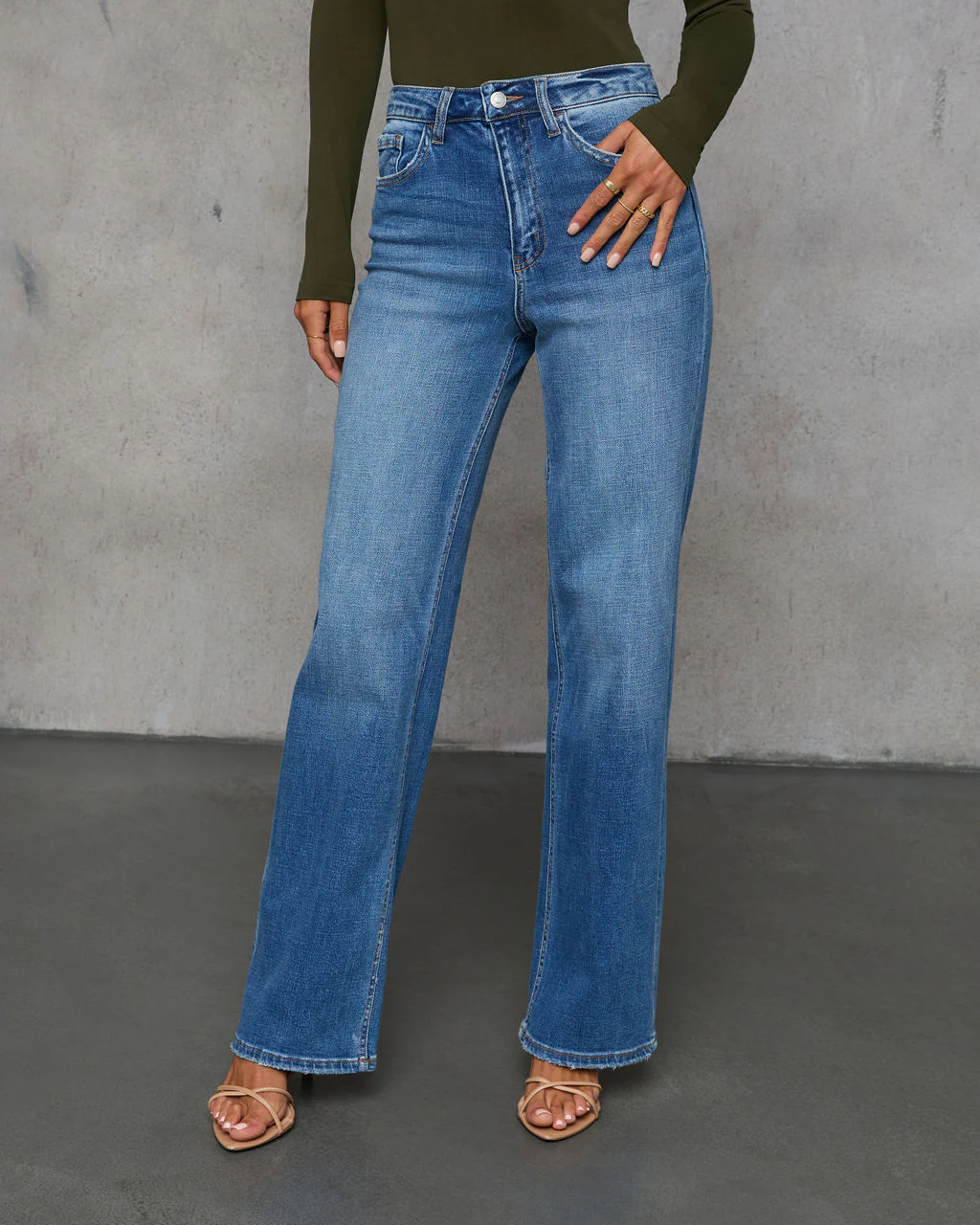 Silverstone 90's Vintage Wide Leg Jeans - Image 2