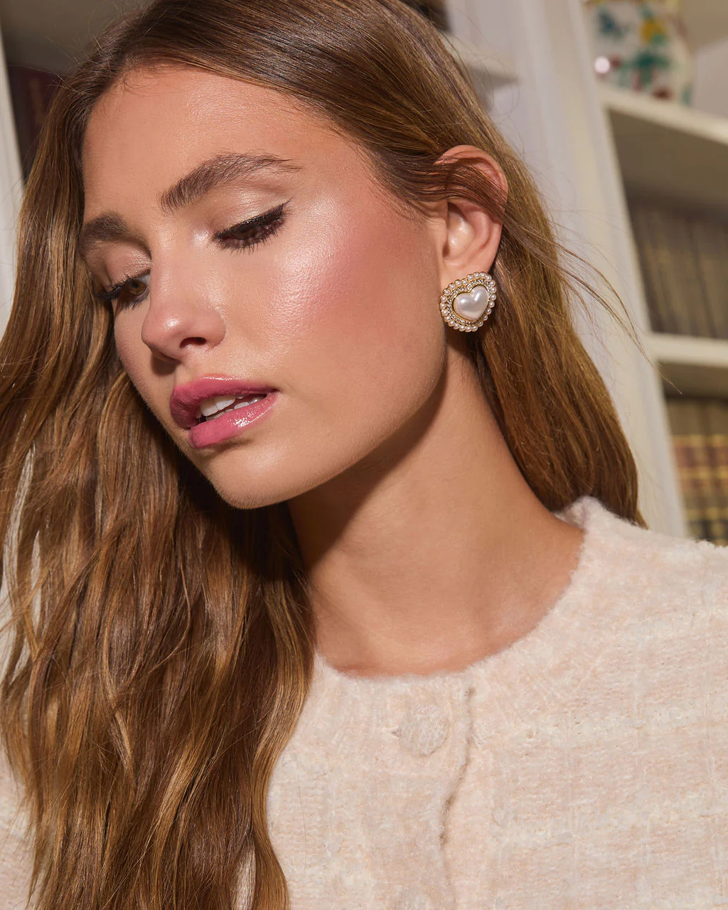 Stole My Heart Gold Pearl Heart Studs - Image 2