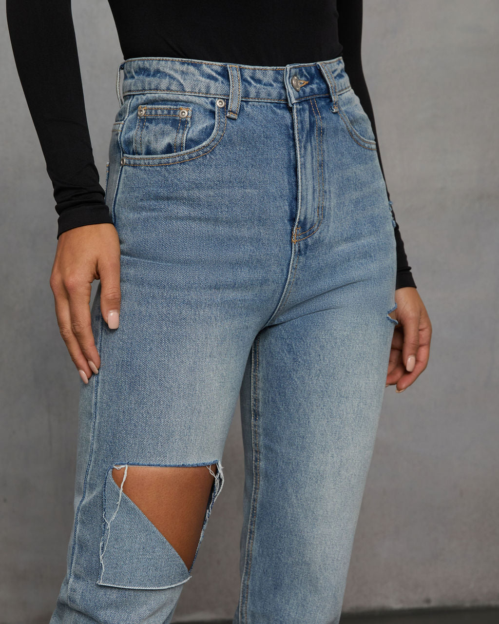 Vara High Distressed Jeans - Image 6