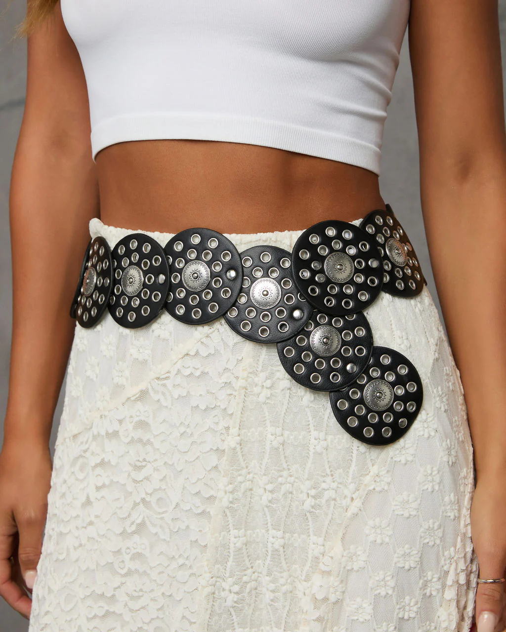 Videna Etched Grommet Hole Leather Belt - Image 3
