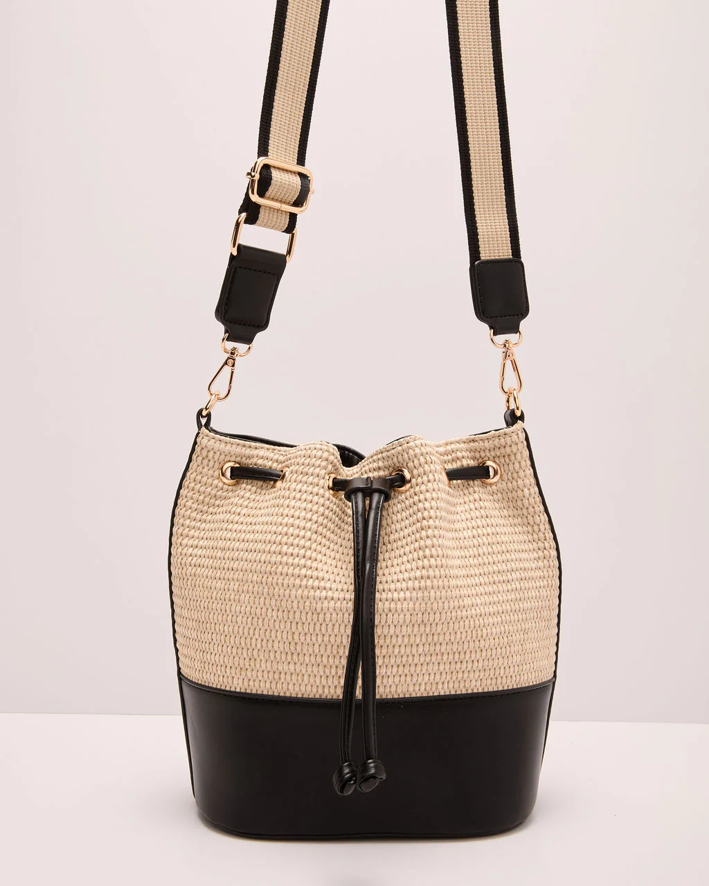 Villa Muse Straw Bucket Bag - Image 2