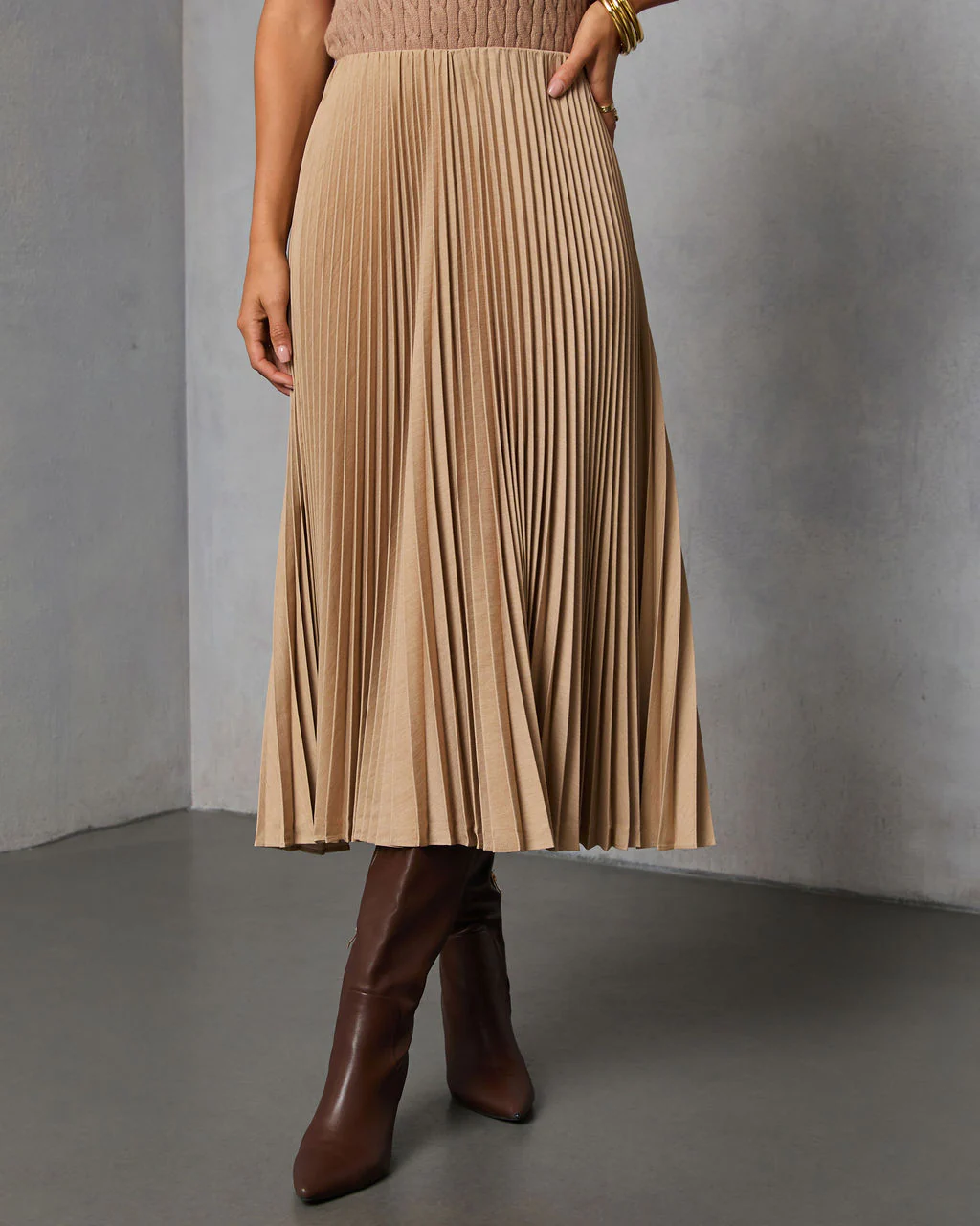 Vionette Pleated Midi Skirt - Image 8