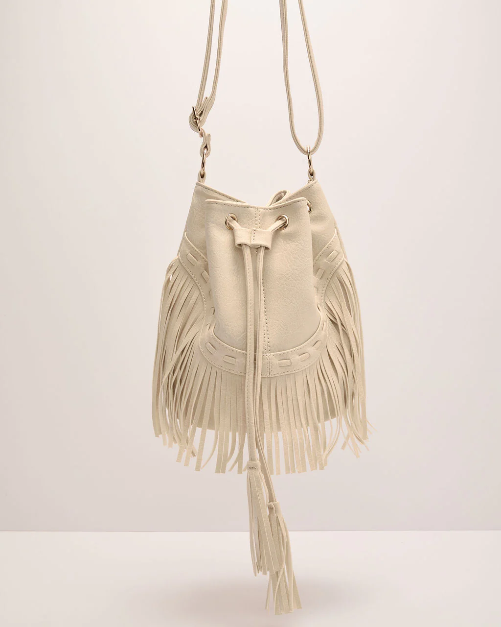 Viral Daydream Fringe Bucket Crossbody Bag - Image 3