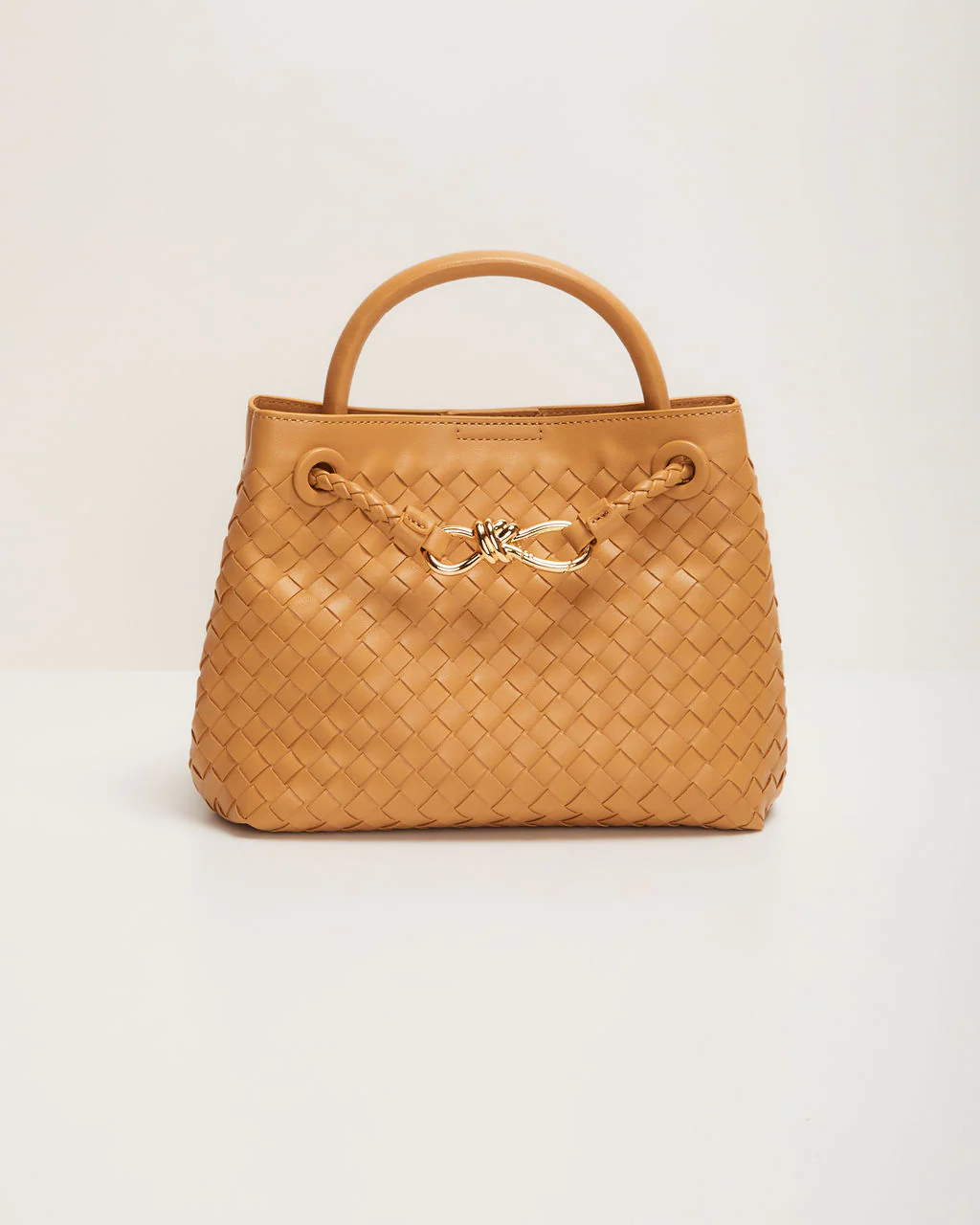 Vita Woven Bow Detail Crossbody Bag - Image 18